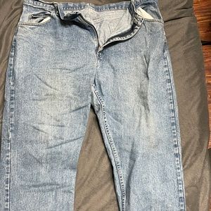 Relaxed Fit Men's Wranglers